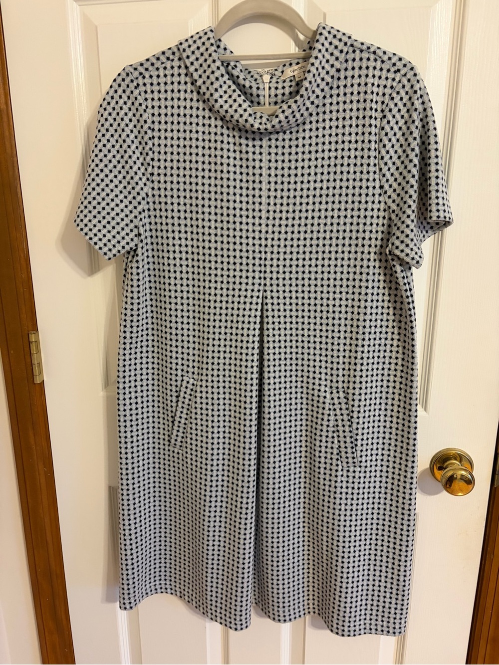 Tyler Boe Light Gray and Navy Geometric Cowl Neck Shift Dress